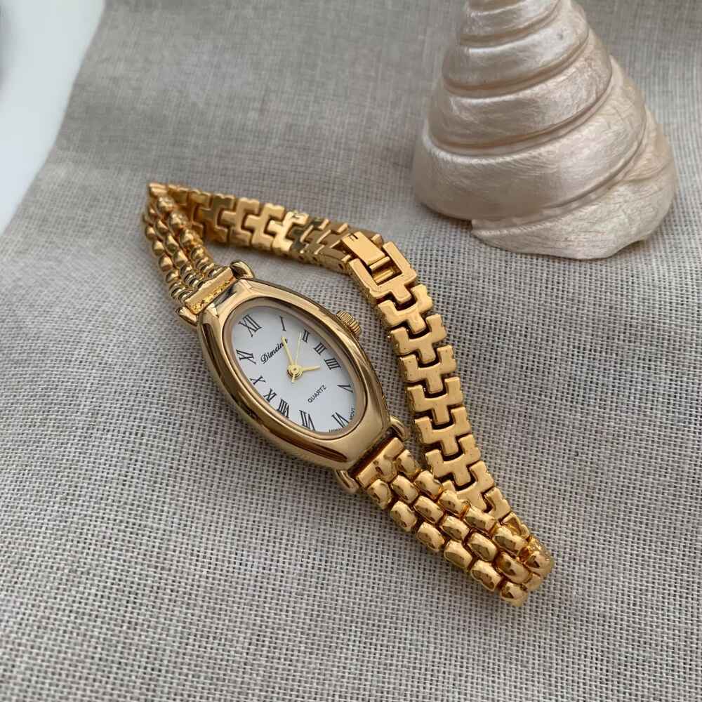 Dorée – High-Design Gold Oval Watch - Image 3