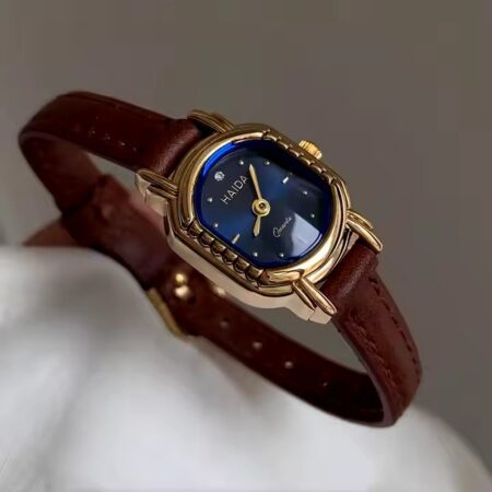 Amorette – Vintage Gold-Tone Women’s Watch